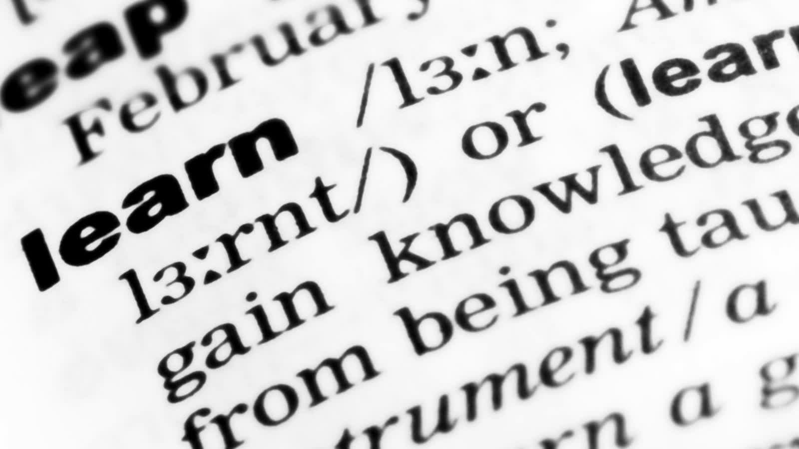 How to Build a Strong English Vocabulary Without Memorising Word Lists